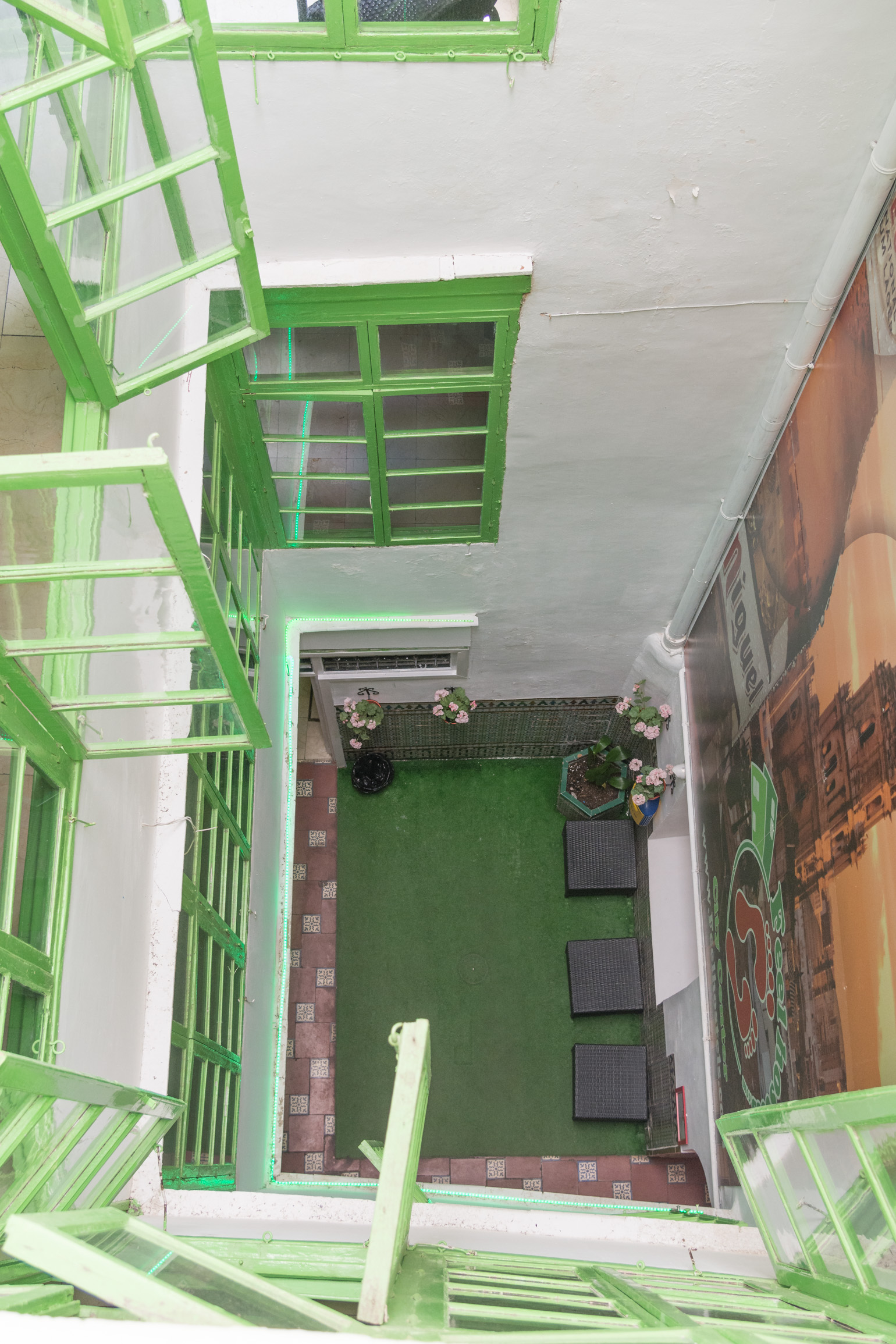 Feel Hostel City Center