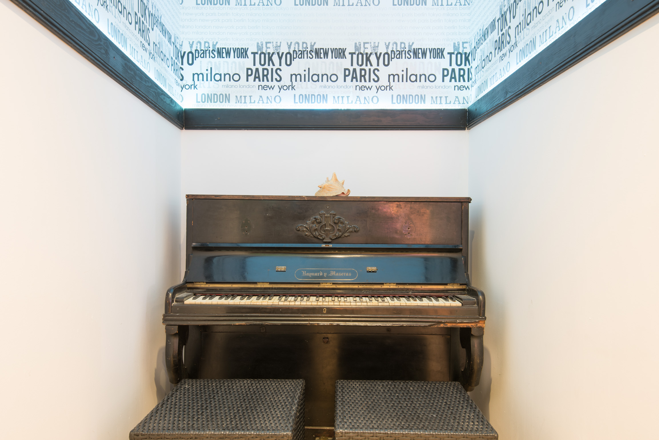 Feel Hostel City Center