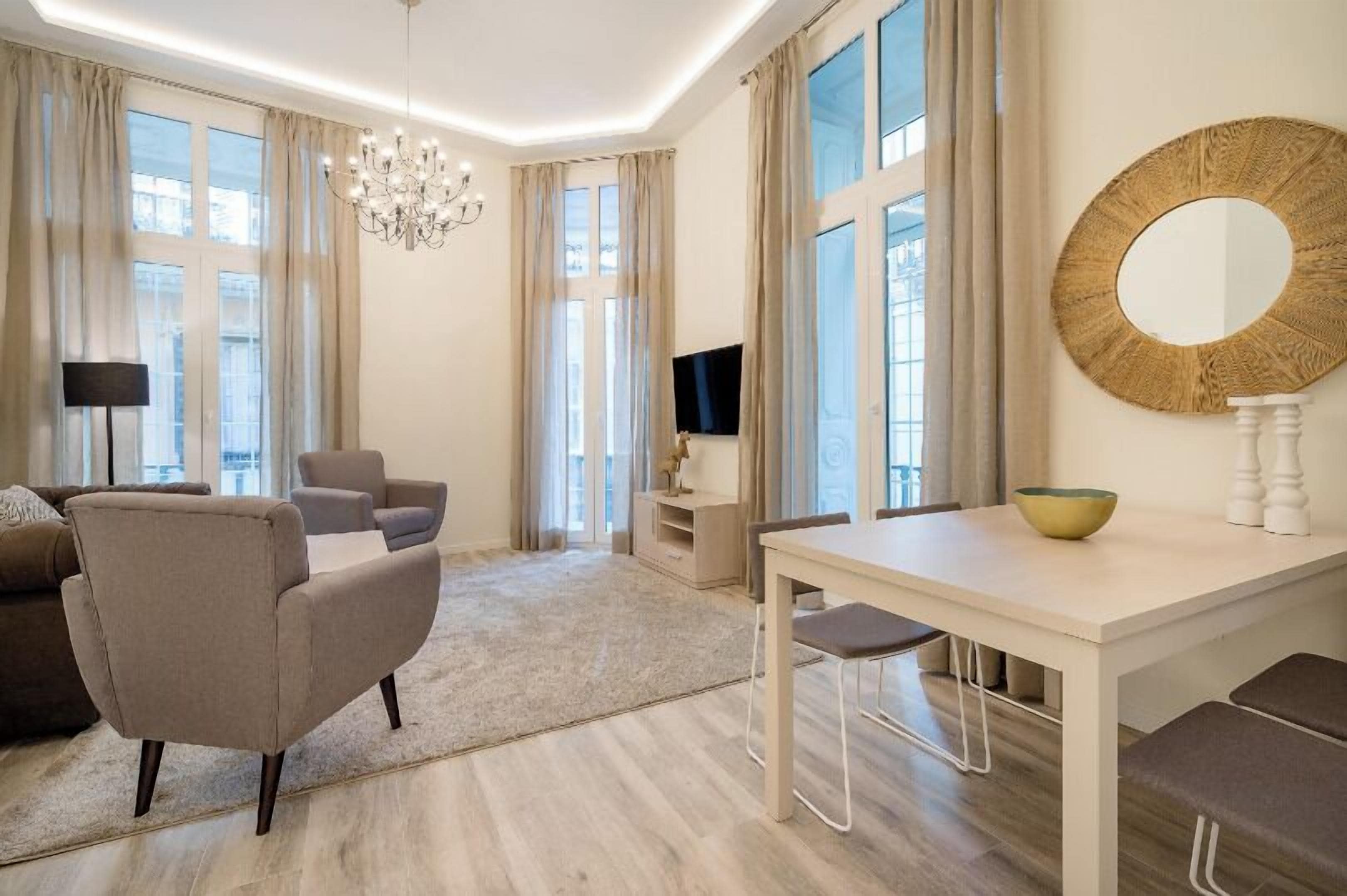 Fresh Velazquez Apartments