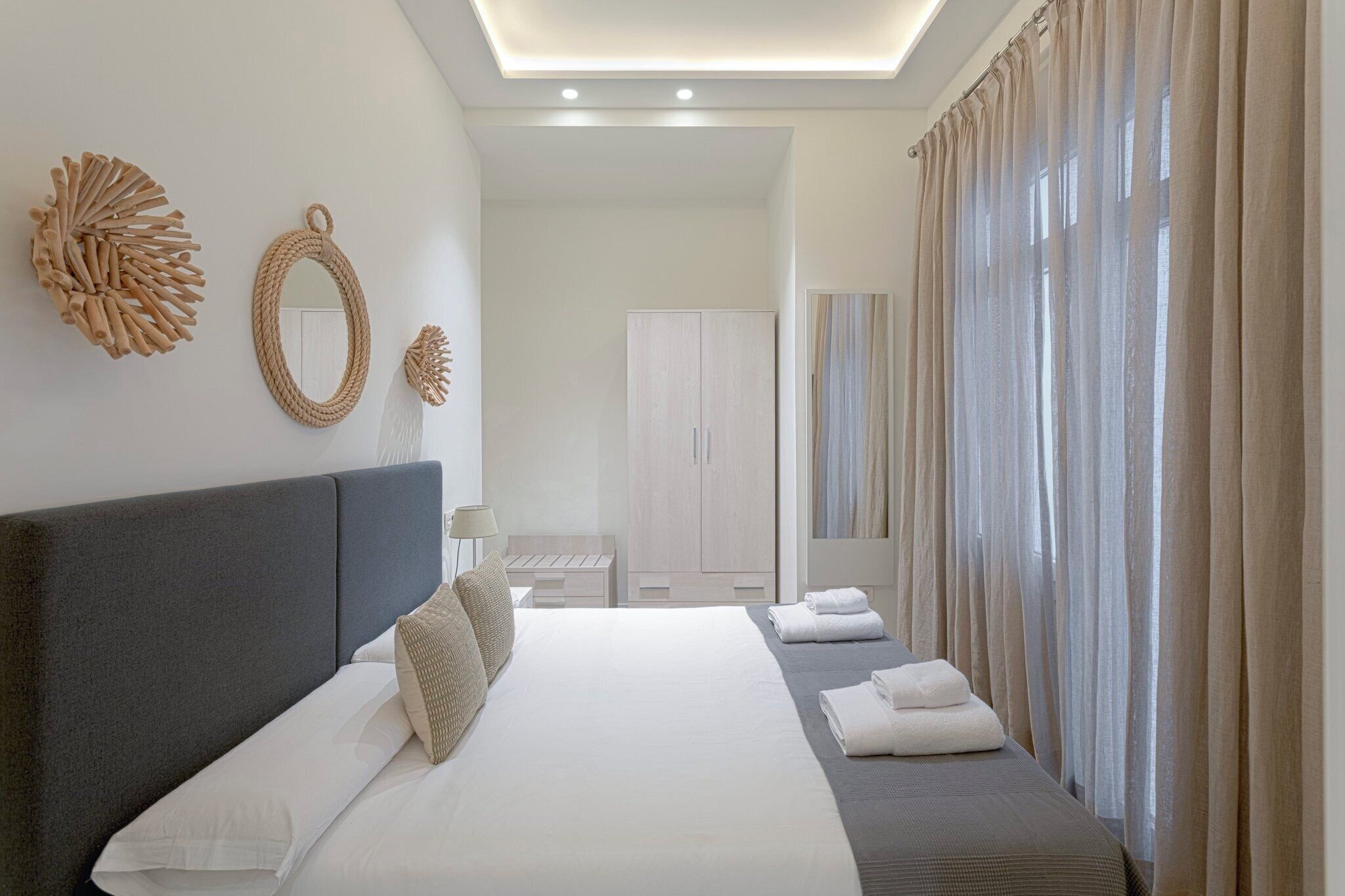 Fresh Velazquez Apartments