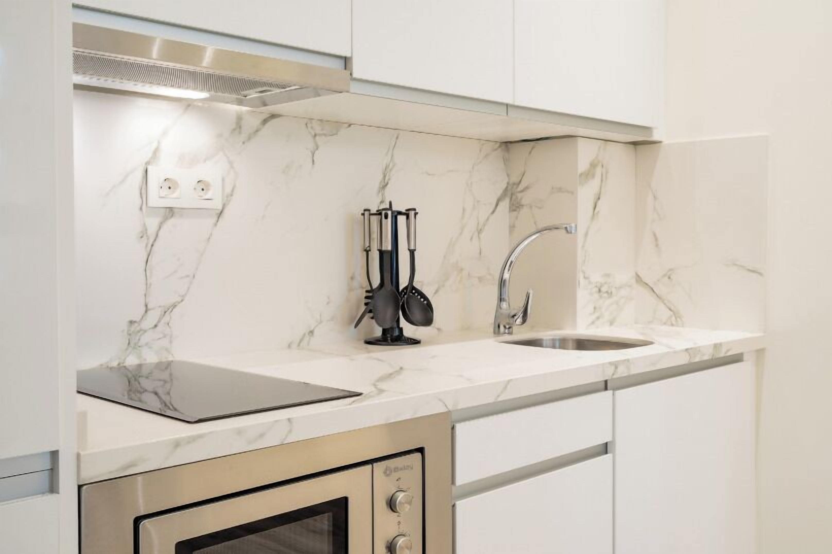 Fresh Velazquez Apartments