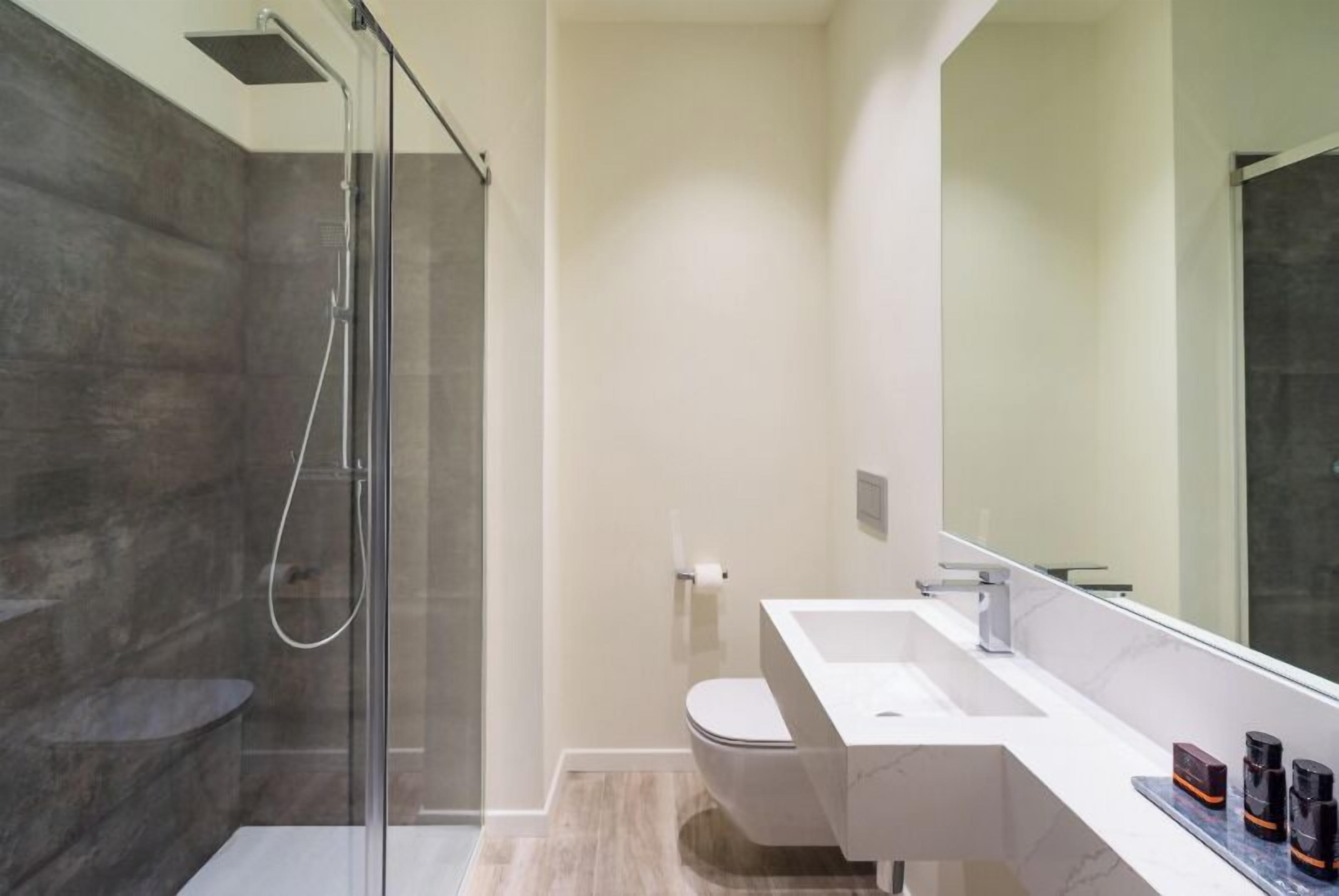 Fresh Velazquez Apartments