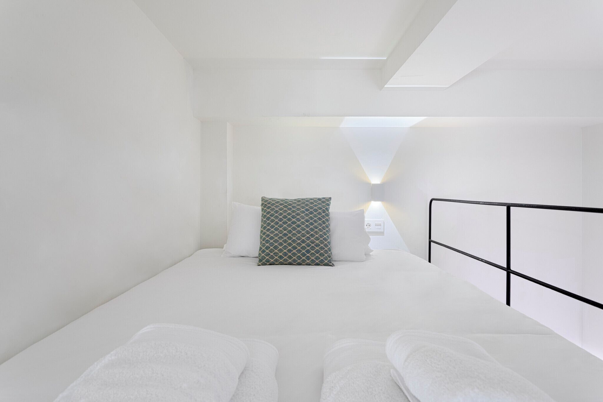 Fresh Velazquez Apartments