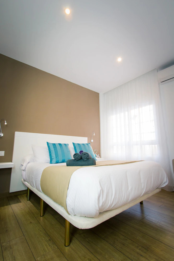Holidays2Malaga Malagueta Beach