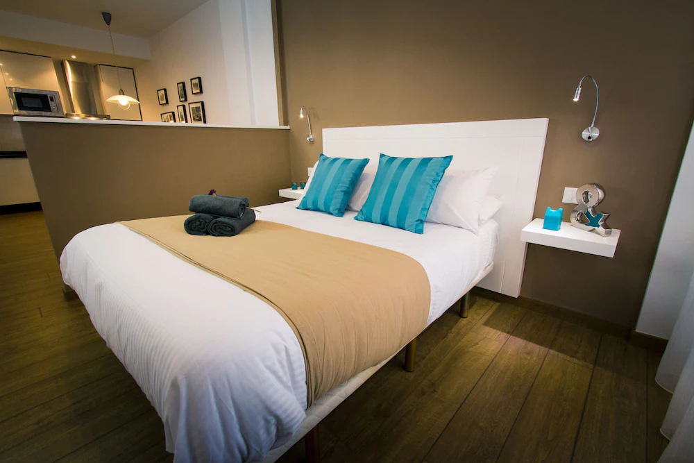 Holidays2Malaga Malagueta Beach