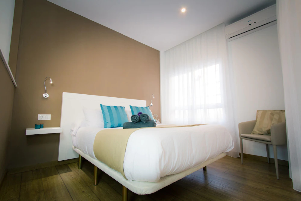 Holidays2Malaga Malagueta Beach