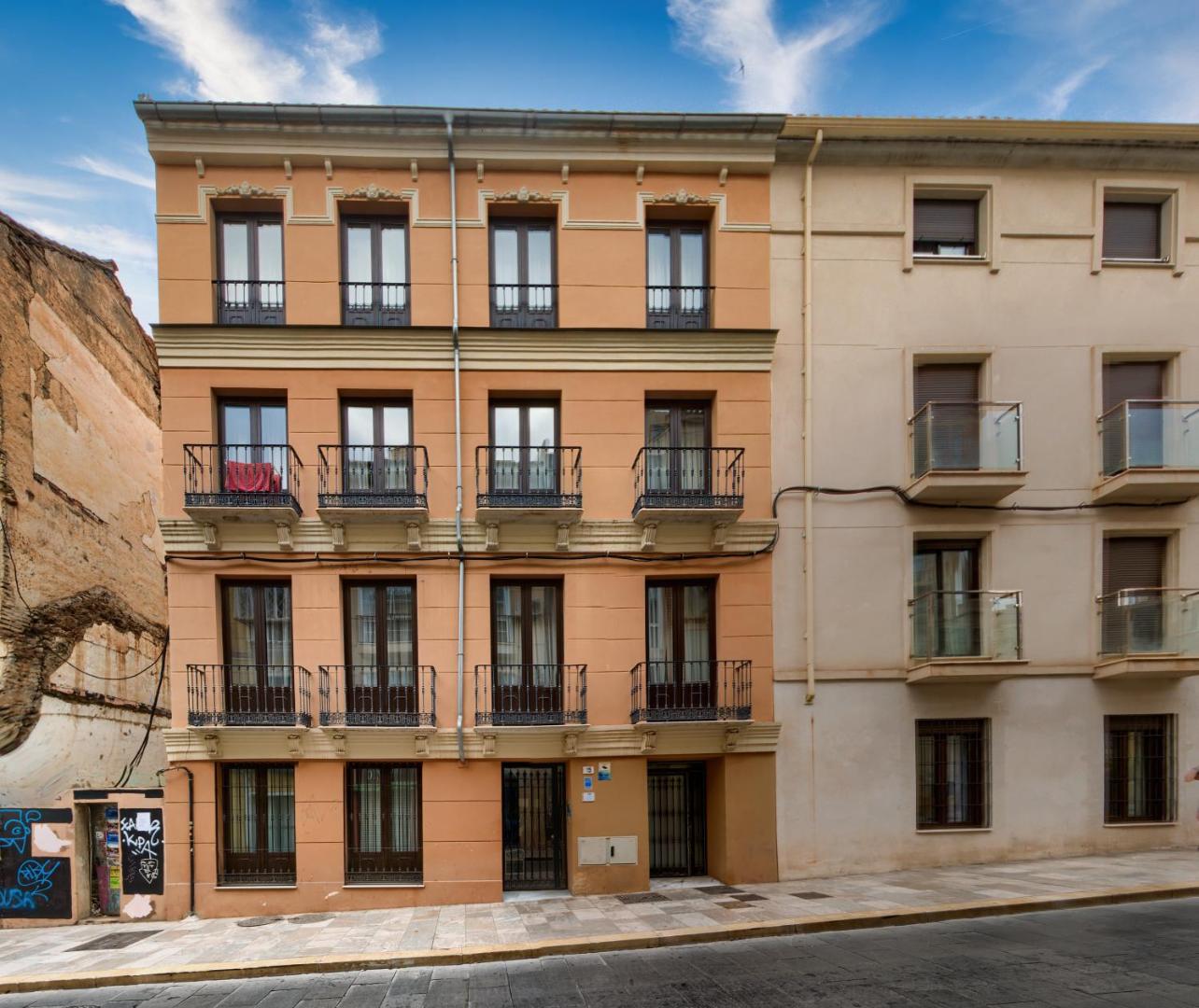 Holidays2Malaga Suites