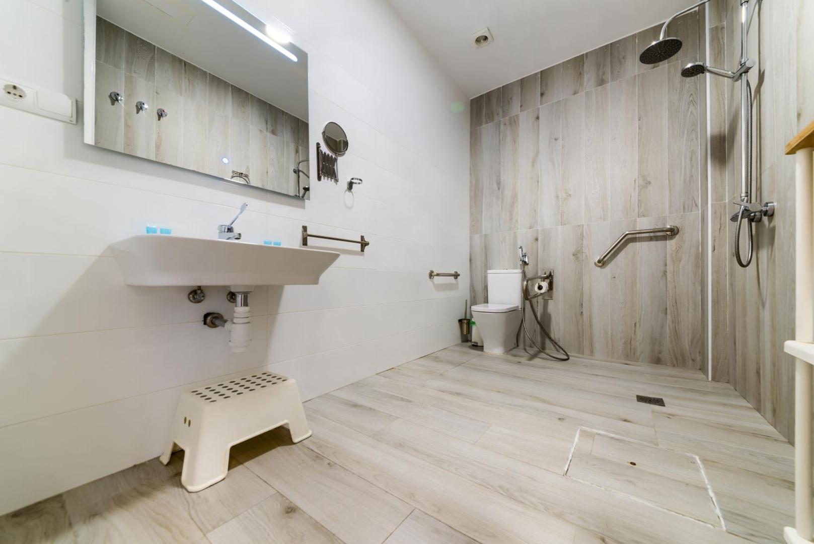 Holidays2Malaga Suites