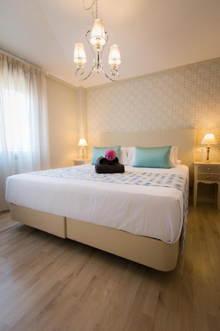 Holidays2Malaga Suites