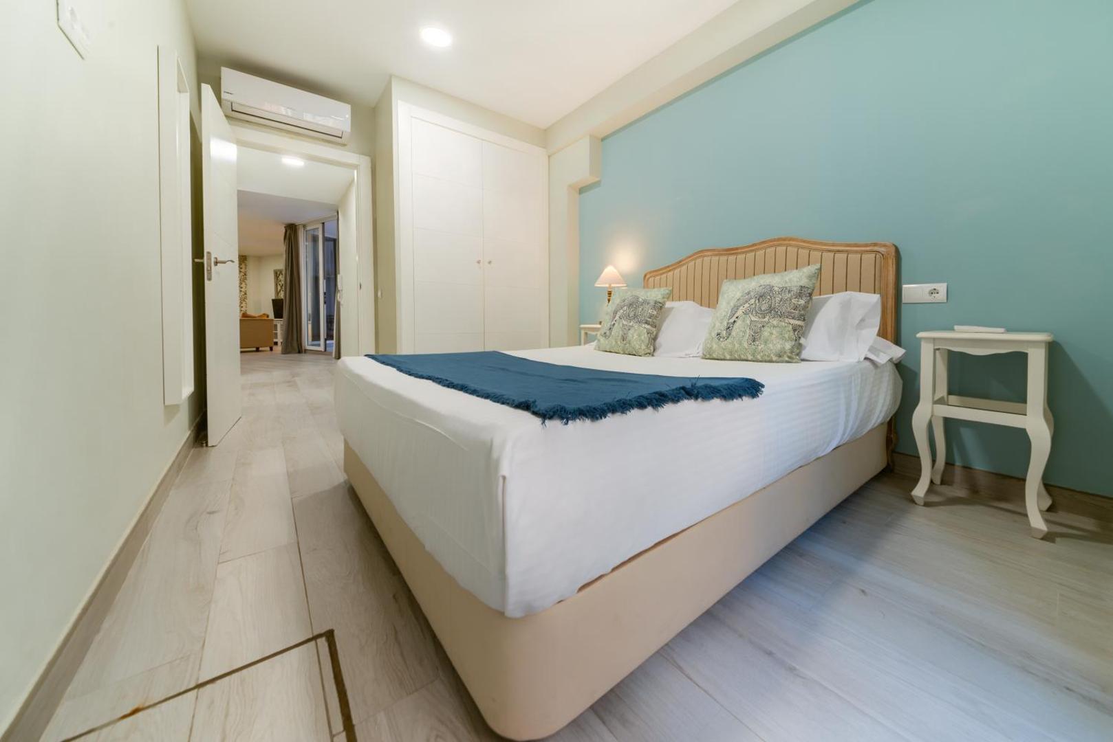 Holidays2Malaga Suites