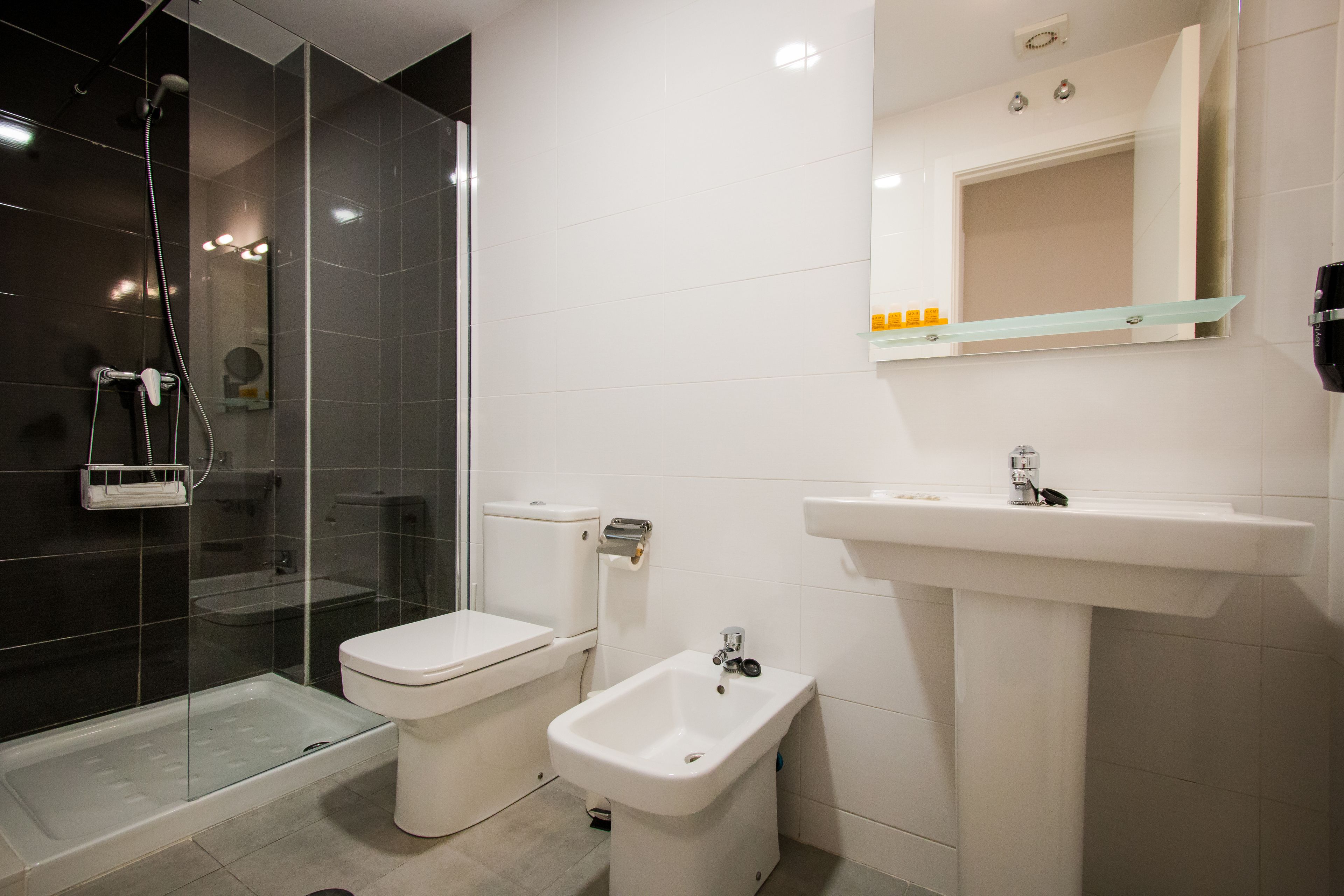 Holidays2Malaga Suites