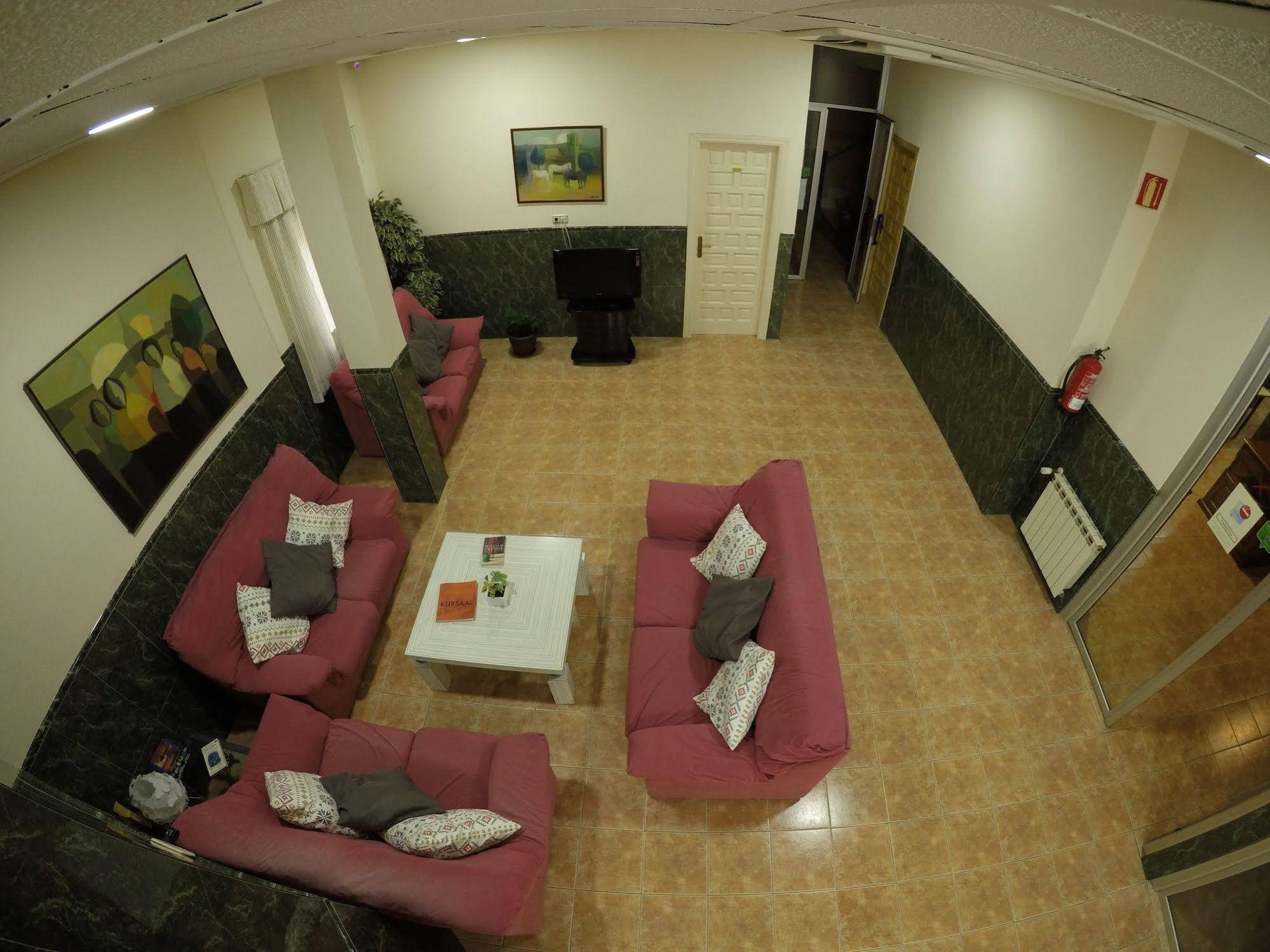 Hostal La Casa de Enfrente