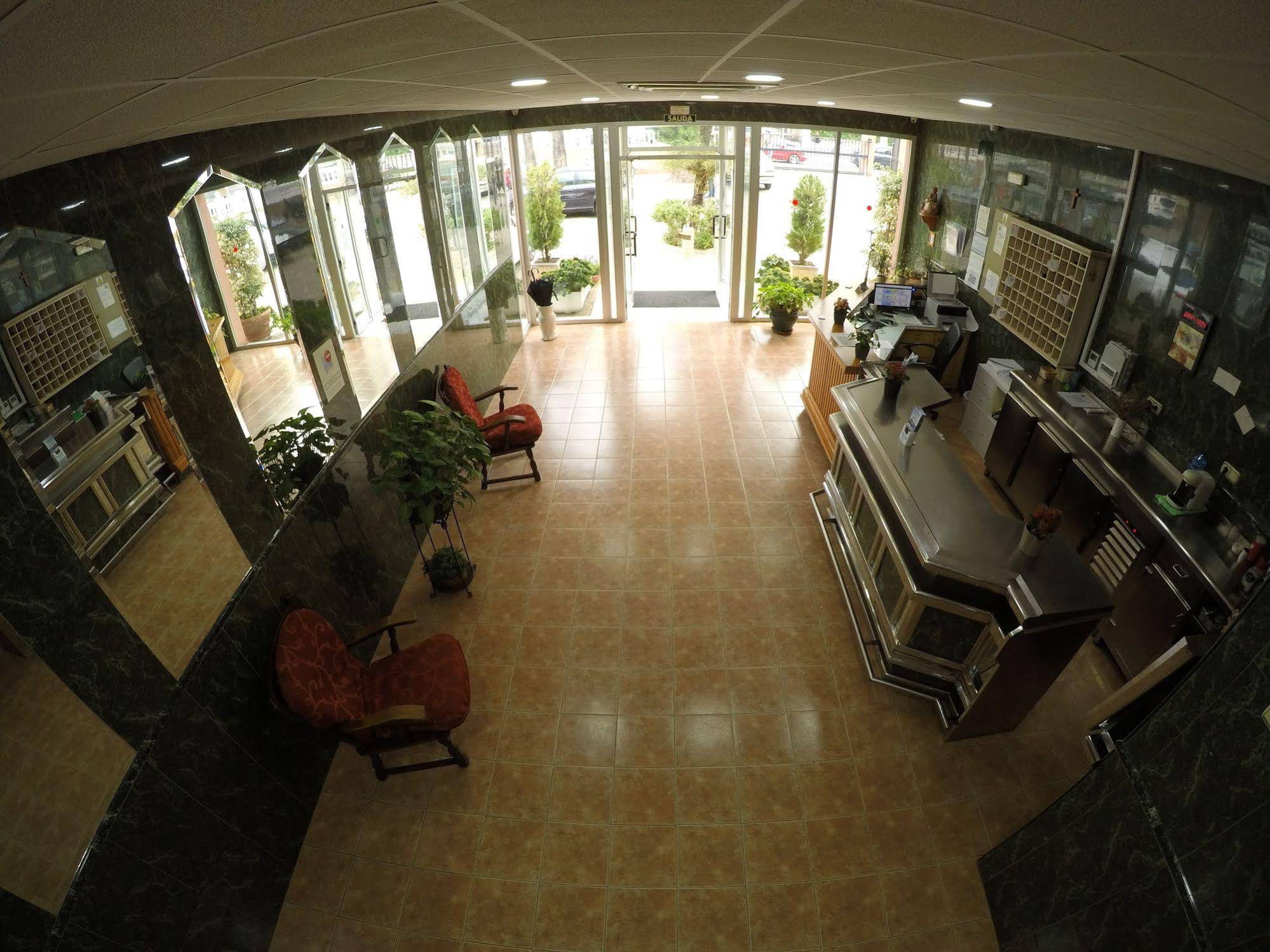 Hostal La Casa de Enfrente