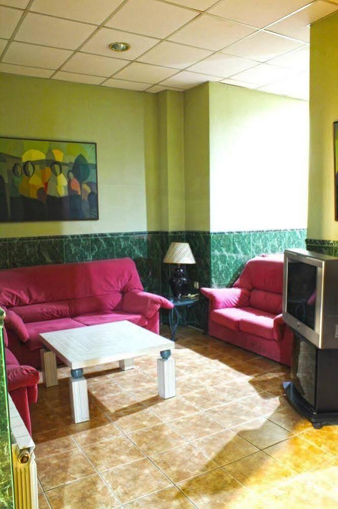 Hostal La Casa de Enfrente