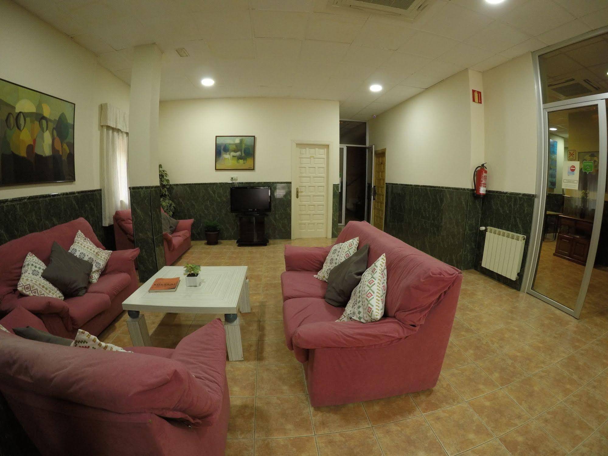 Hostal La Casa de Enfrente