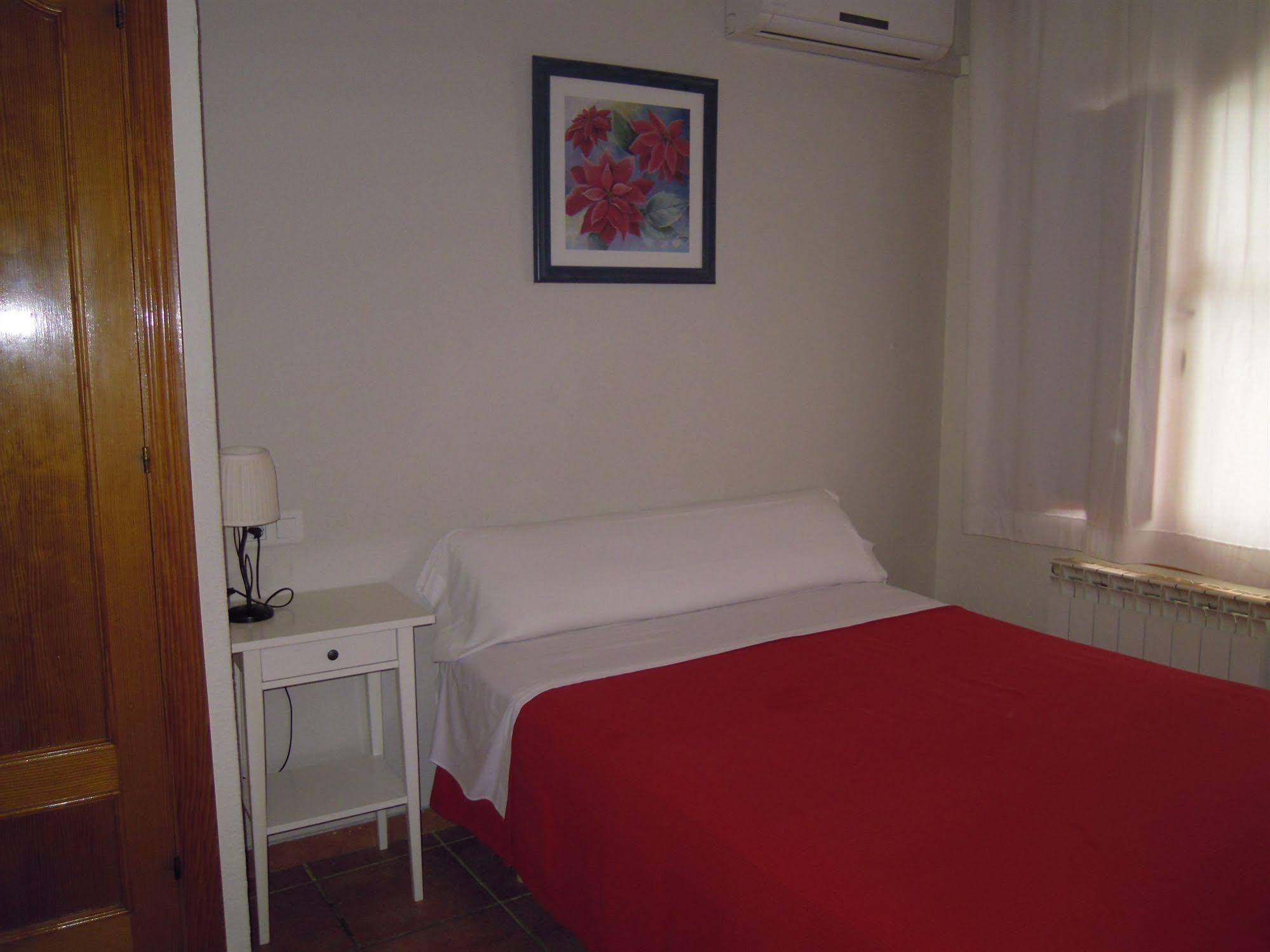Hostal Moscatel