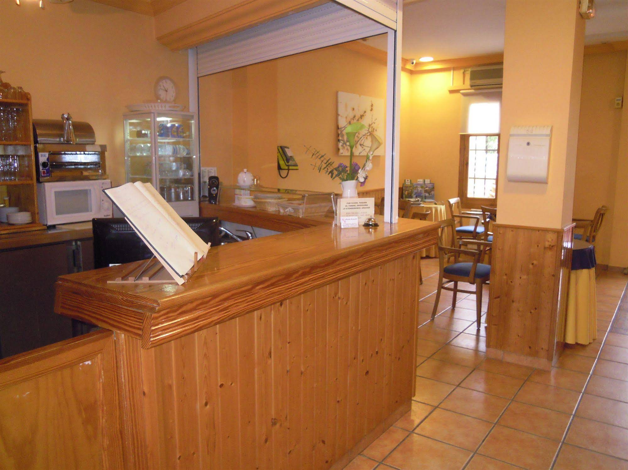 Hostal Moscatel