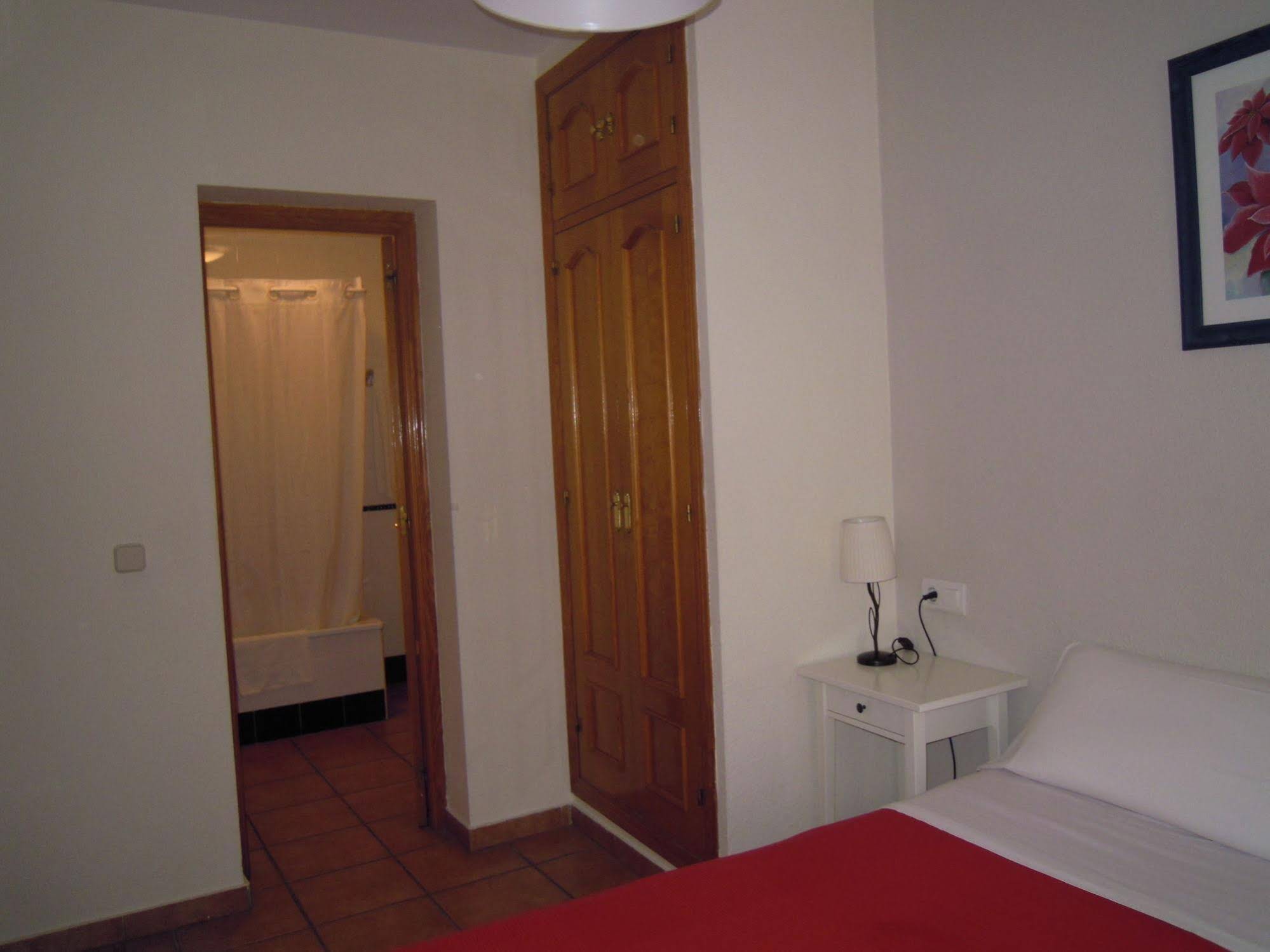 Hostal Moscatel