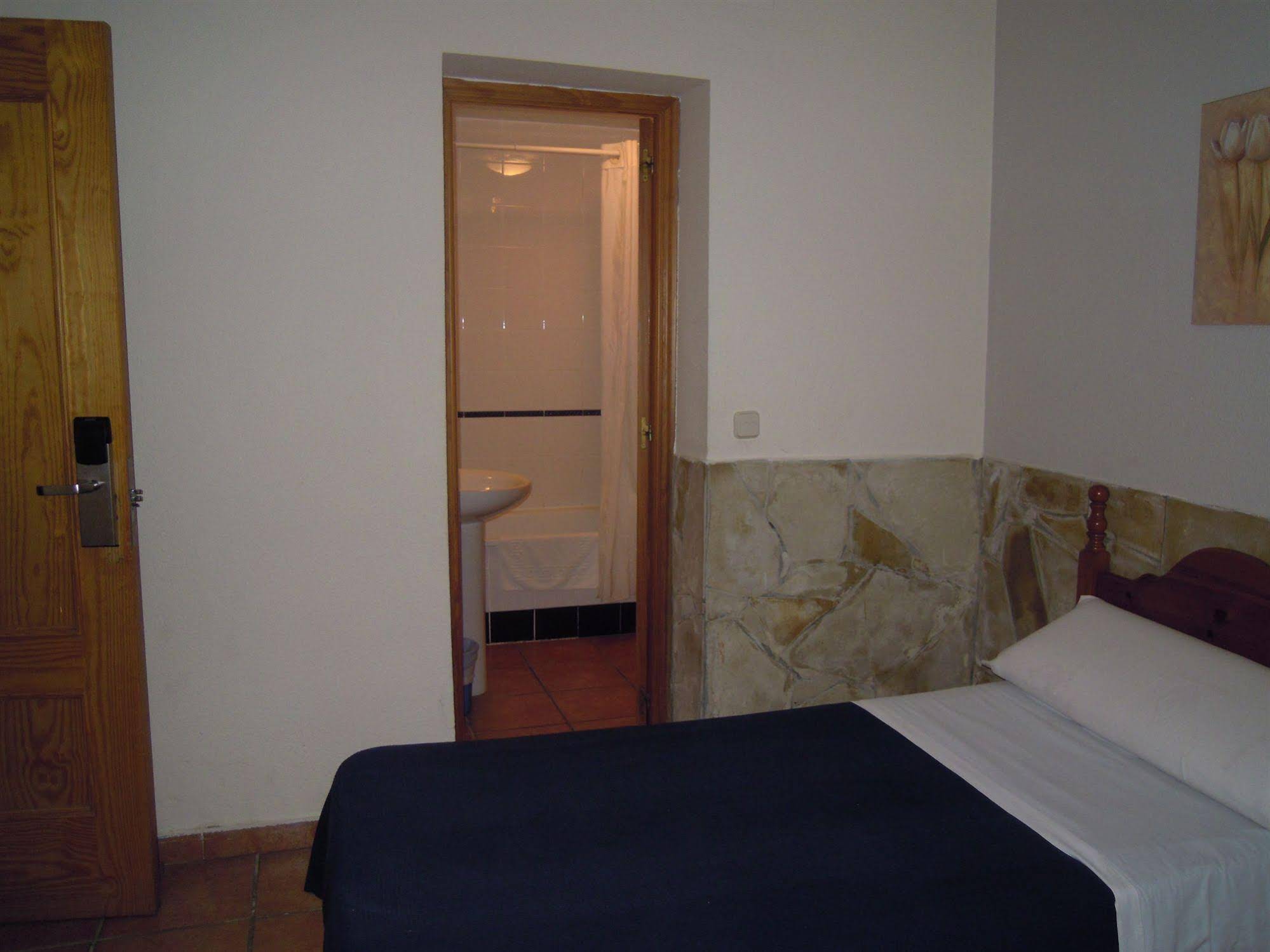 Hostal Moscatel