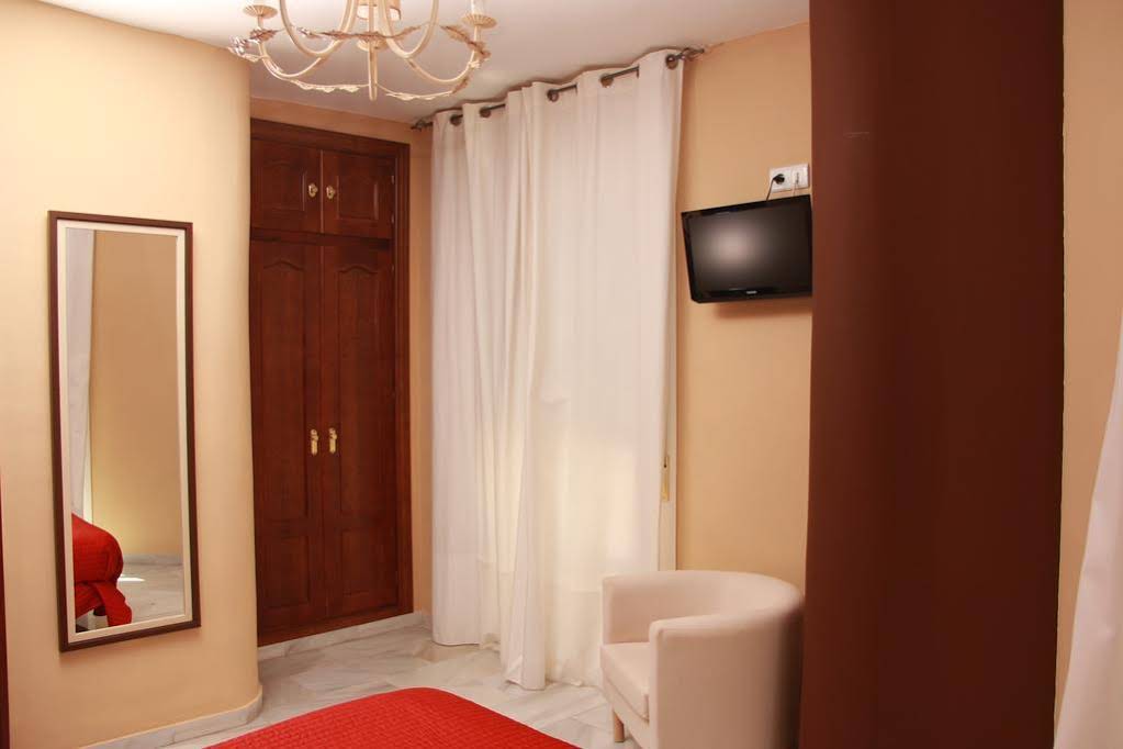 Hostal Tilos