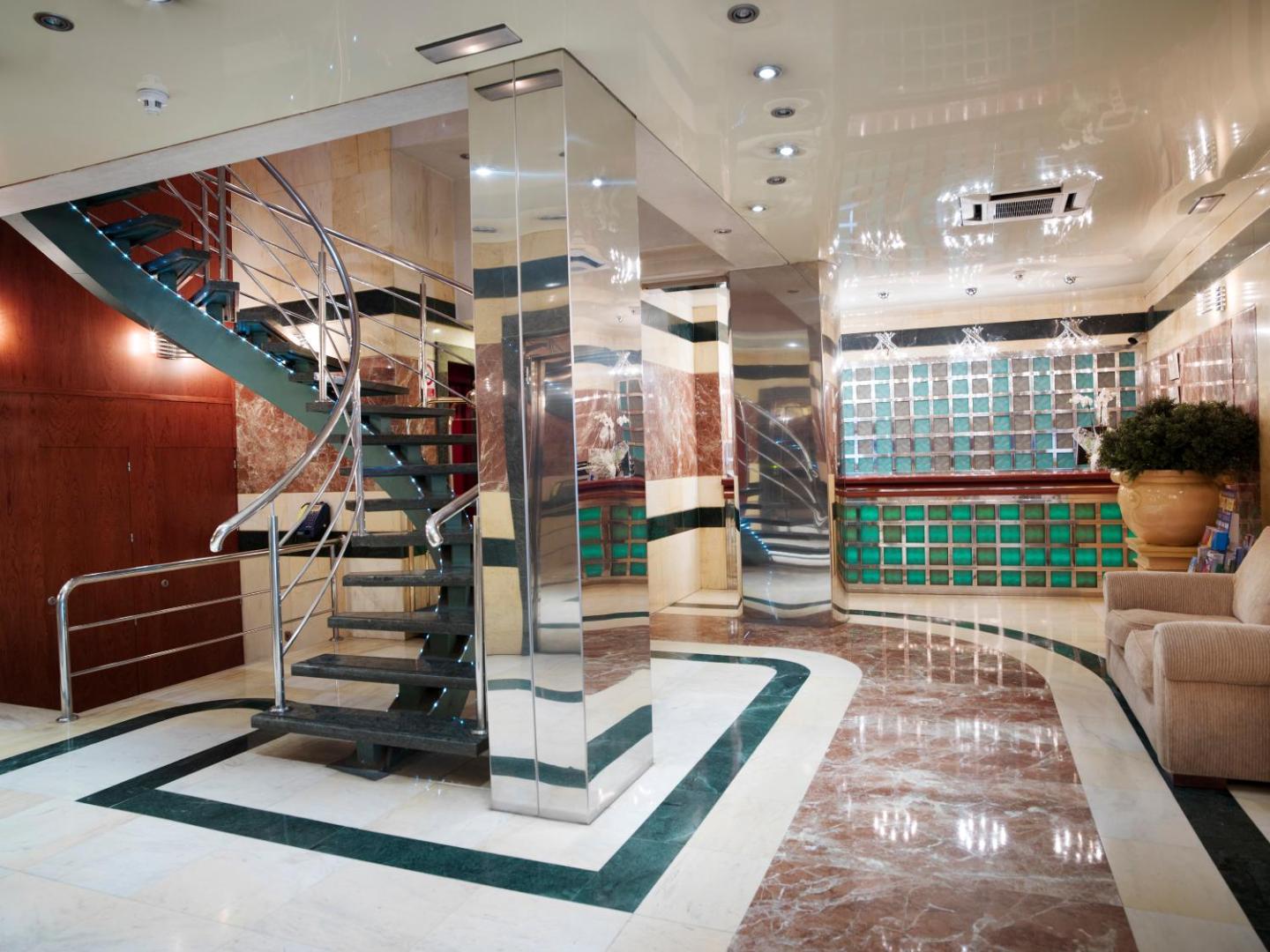 Hotel MS Maestranza