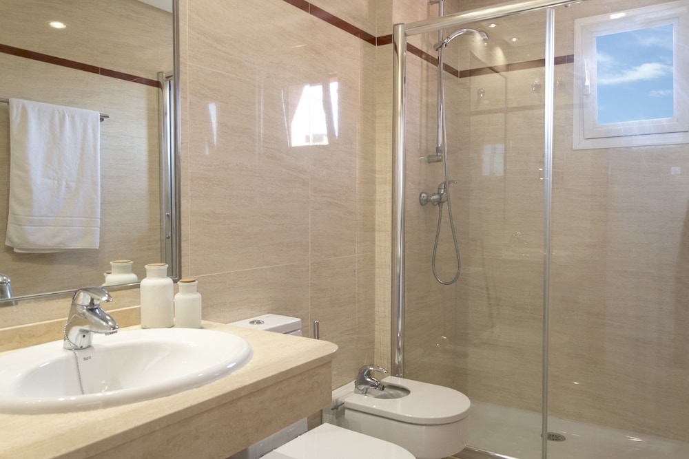 Living4Malaga Blue Bay