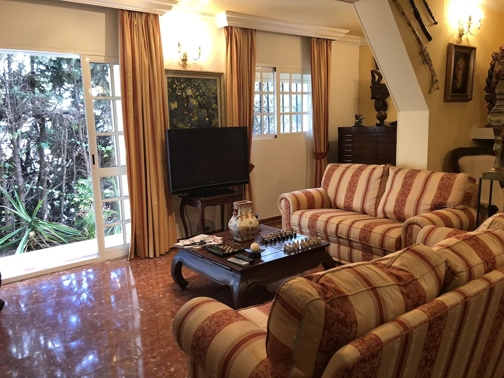 Rentcostadelsol Villa Pinares