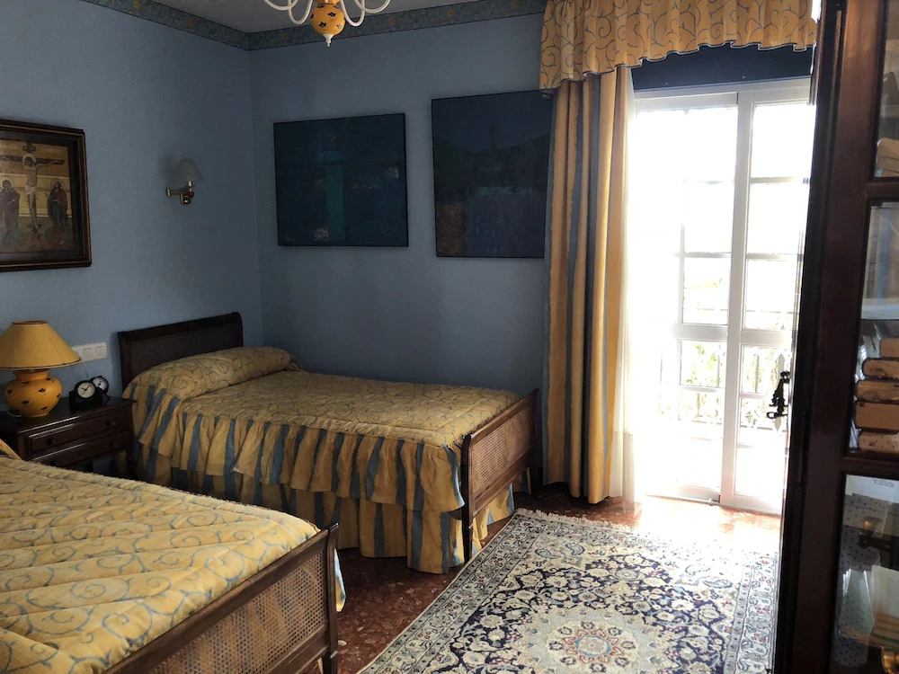Rentcostadelsol Villa Pinares