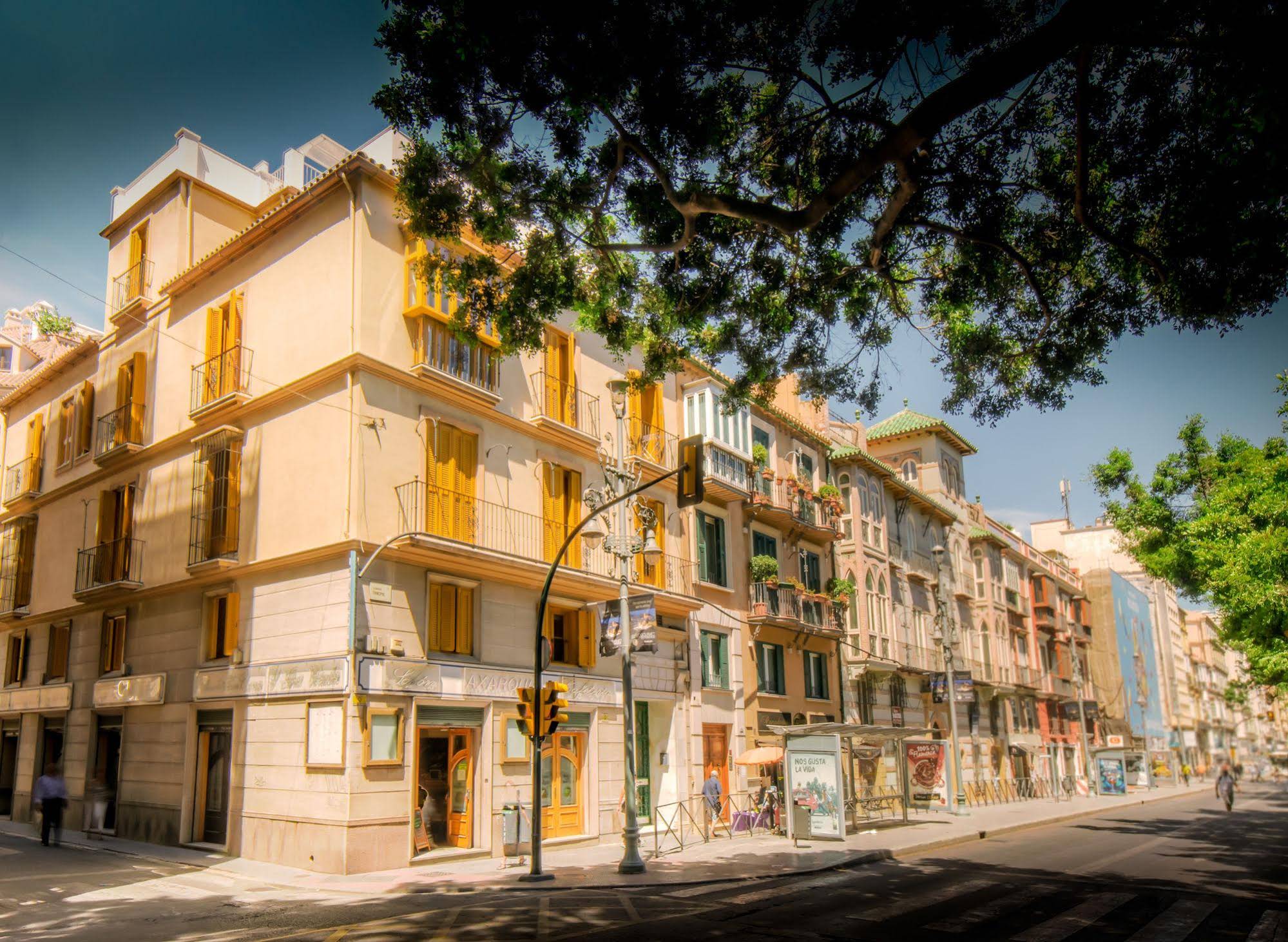 Santa Cruz Apartments