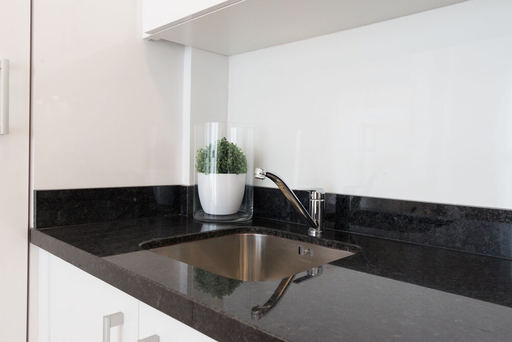 Teatro Plaza Apartments