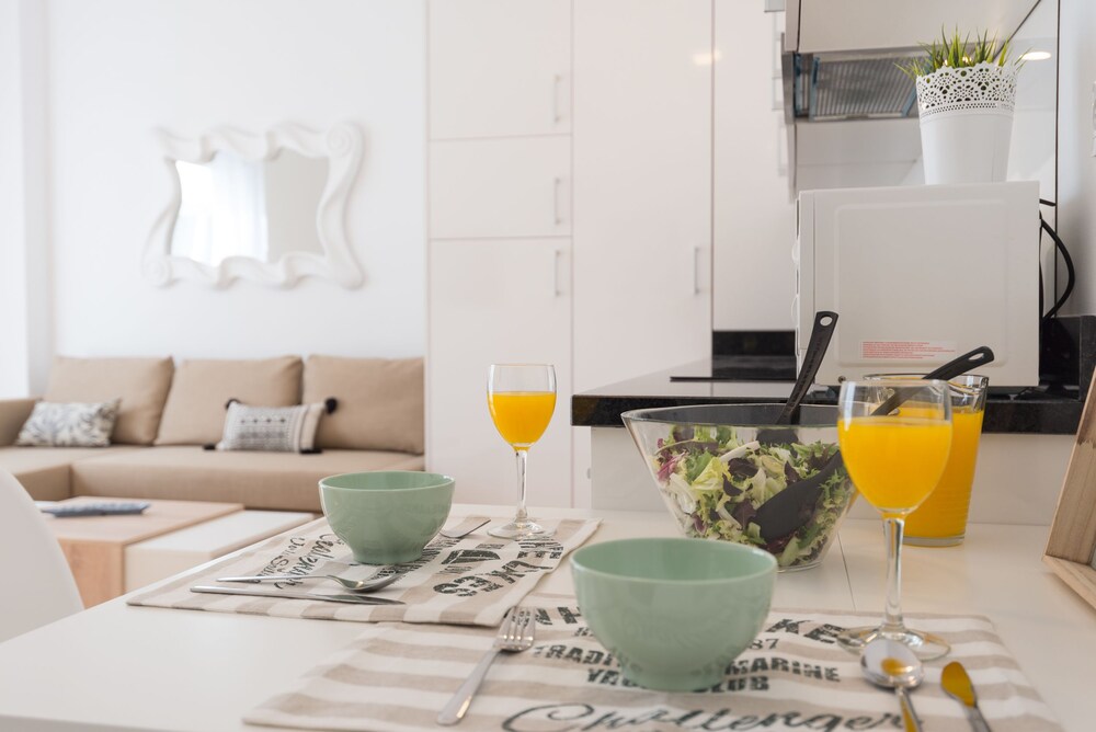 Teatro Plaza Apartments