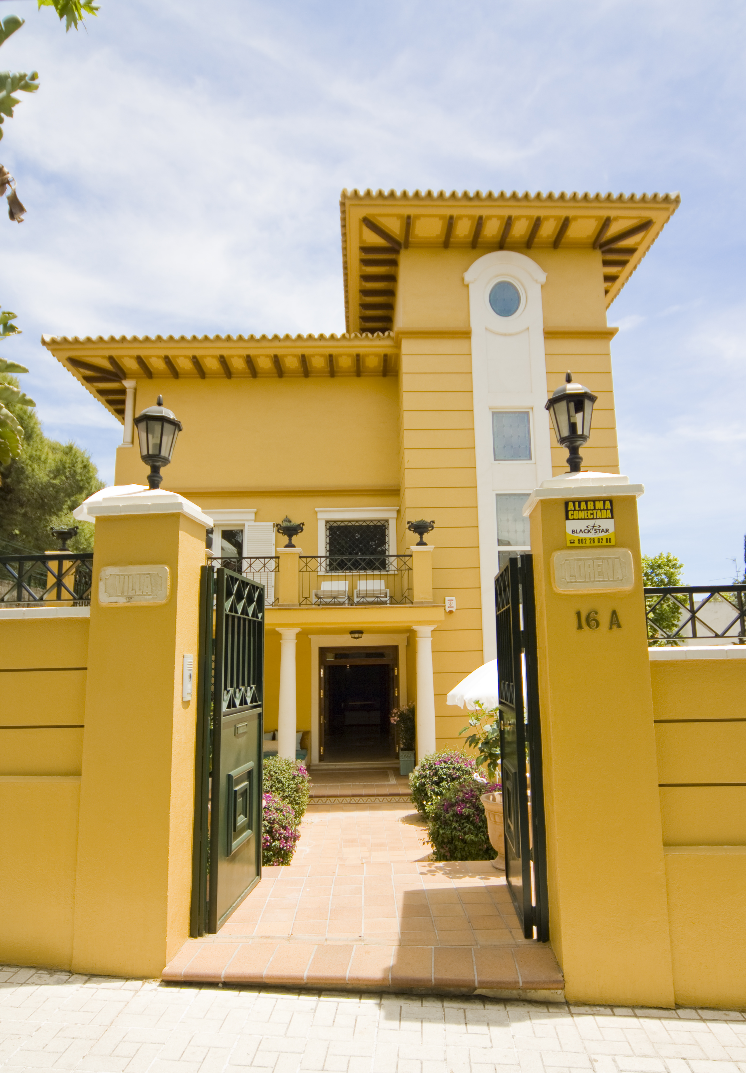 BYPILLOW Villa Lorena