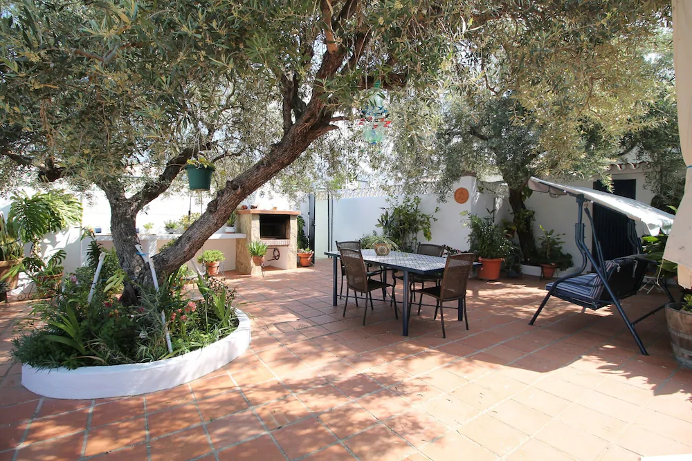 1003 Villa Cornocalejo