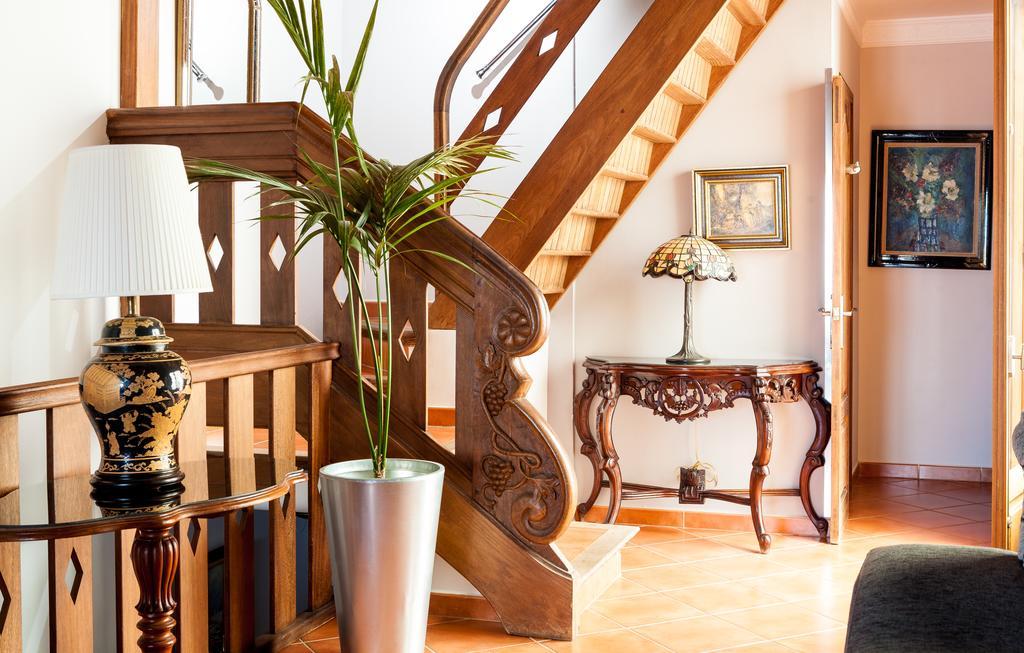 Apartamentos Abril