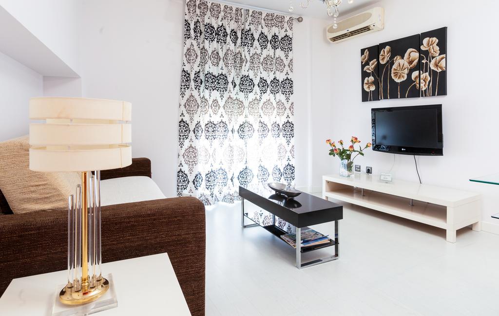 Apartamentos Abril