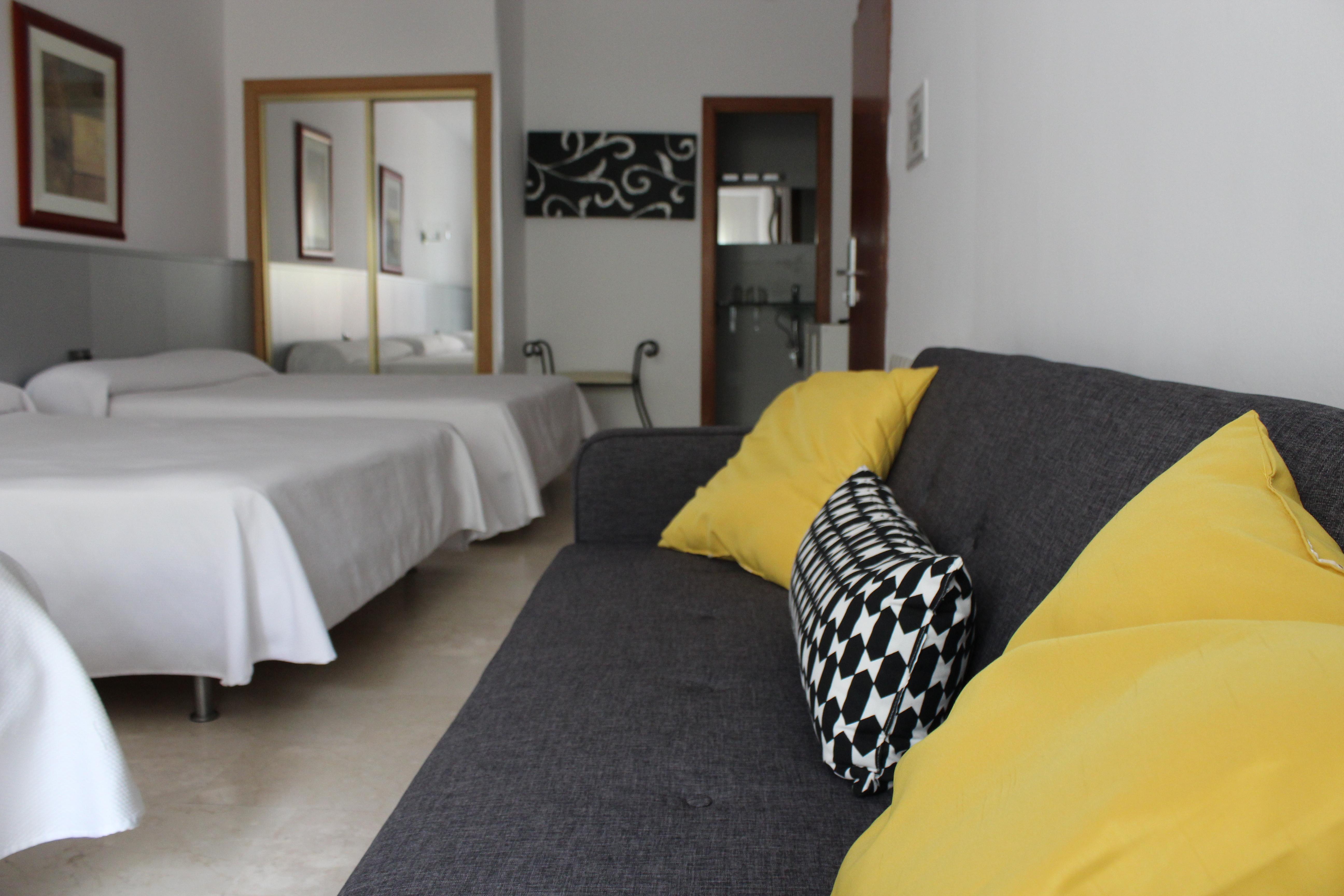 Hostal Abril