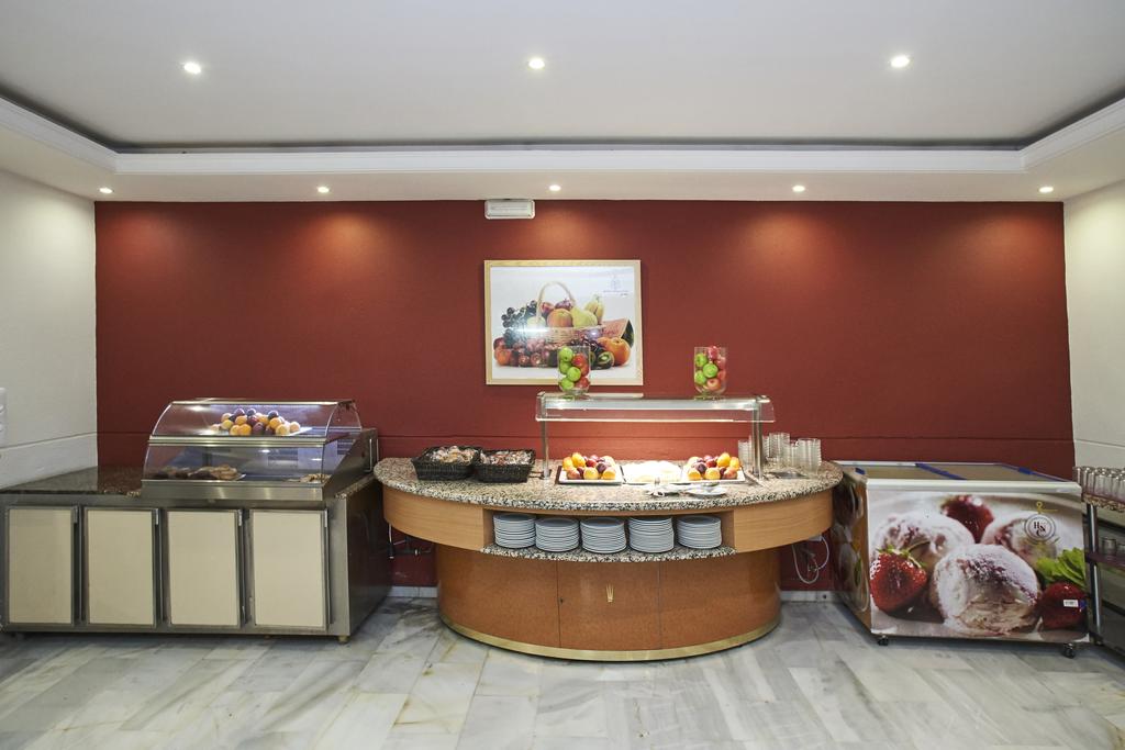 Hotel Nerja Club by Dorobe Hotels