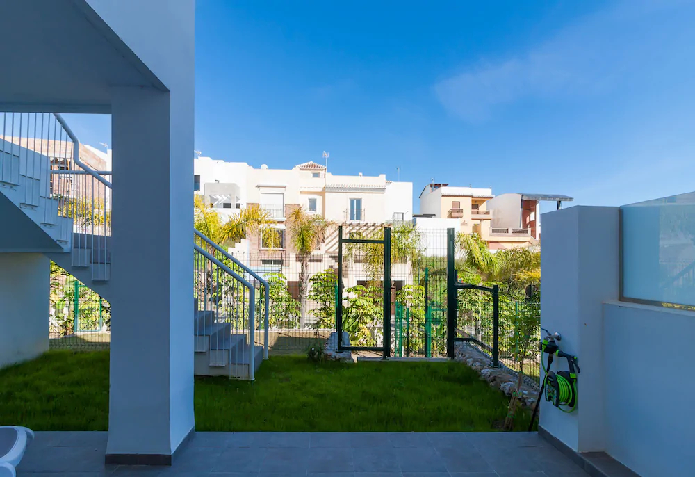 Los Mangos Nerja Canovas