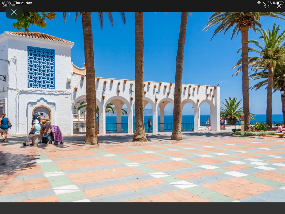 Los Mangos Nerja Canovas