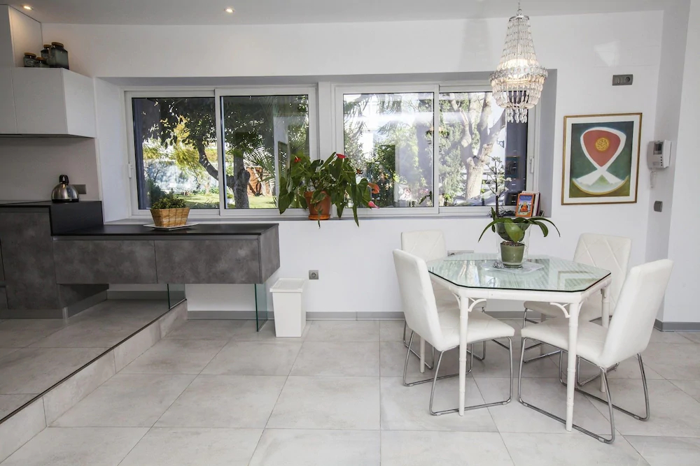 Luxury Apartments Villa San Salvador