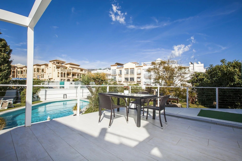 Luxury Apartments Villa San Salvador