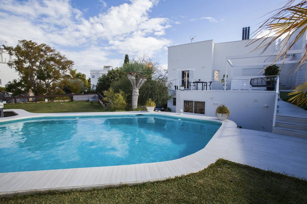 Luxury Apartments Villa San Salvador