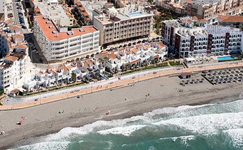 Perla Marina Hotel & Apartamentos
