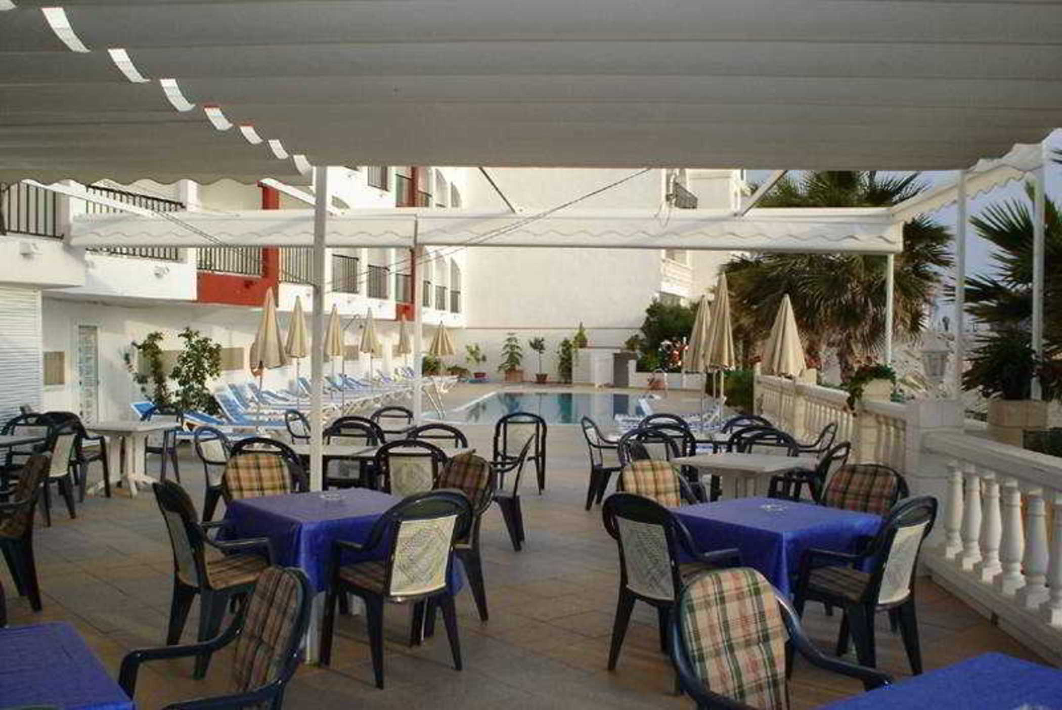 Perla Marina Hotel & Apartamentos