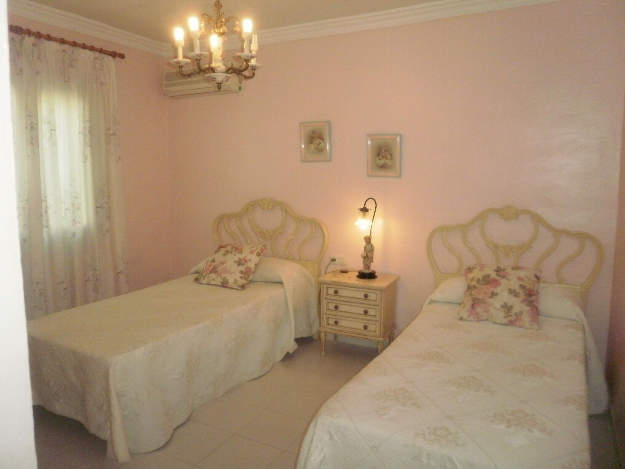 Villa Angeles Canovas Nerja