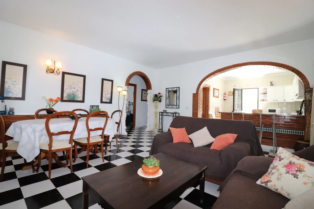 Villa Corbera