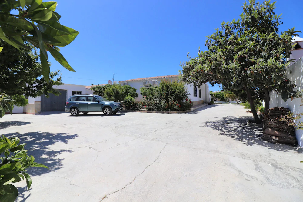 Villa Corbera