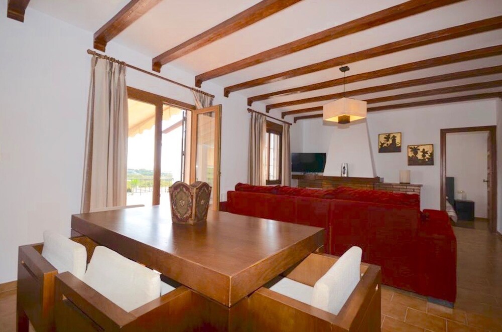 Villa Elisa