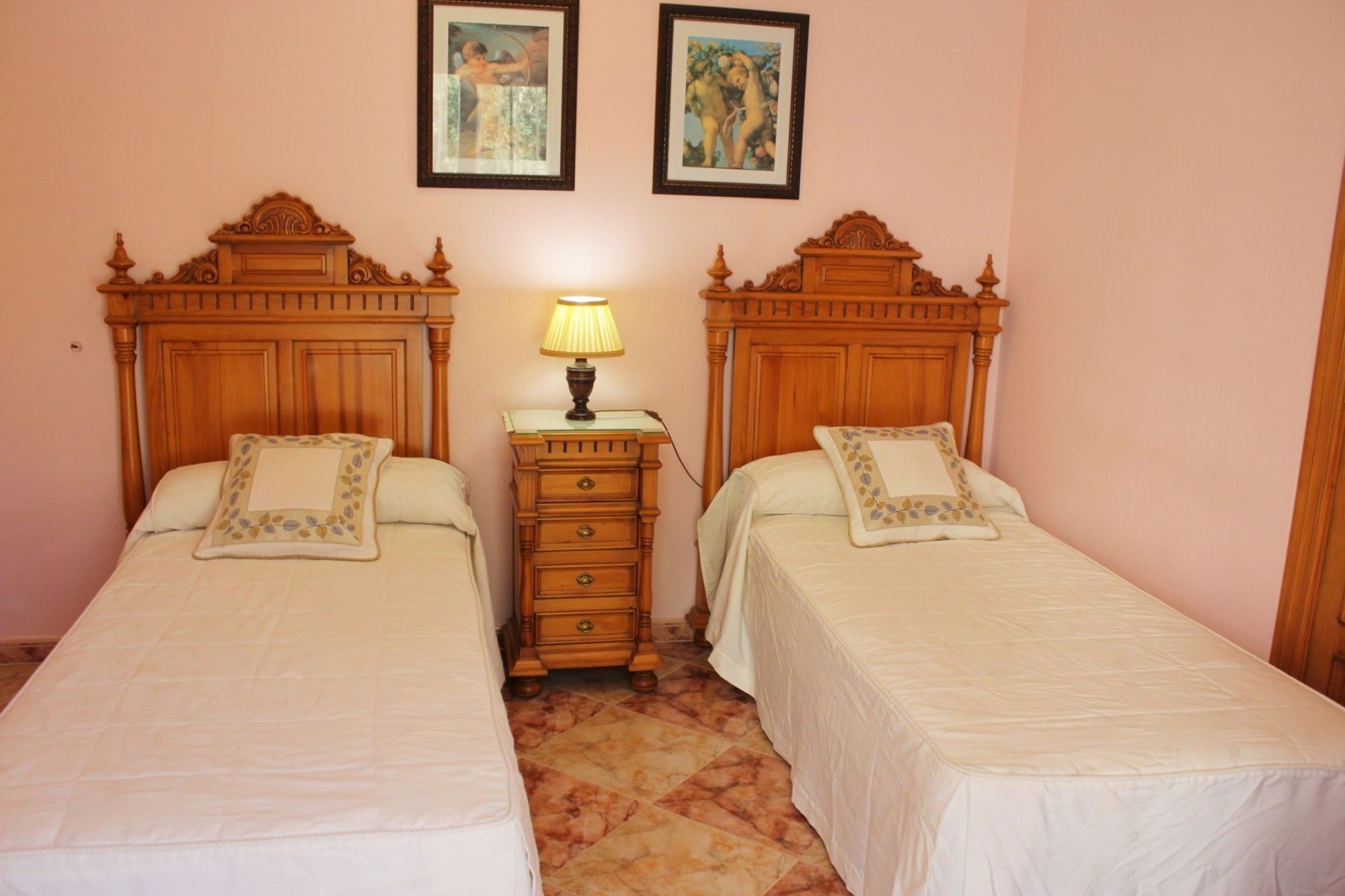 Villa Mercedes Canovas Nerja