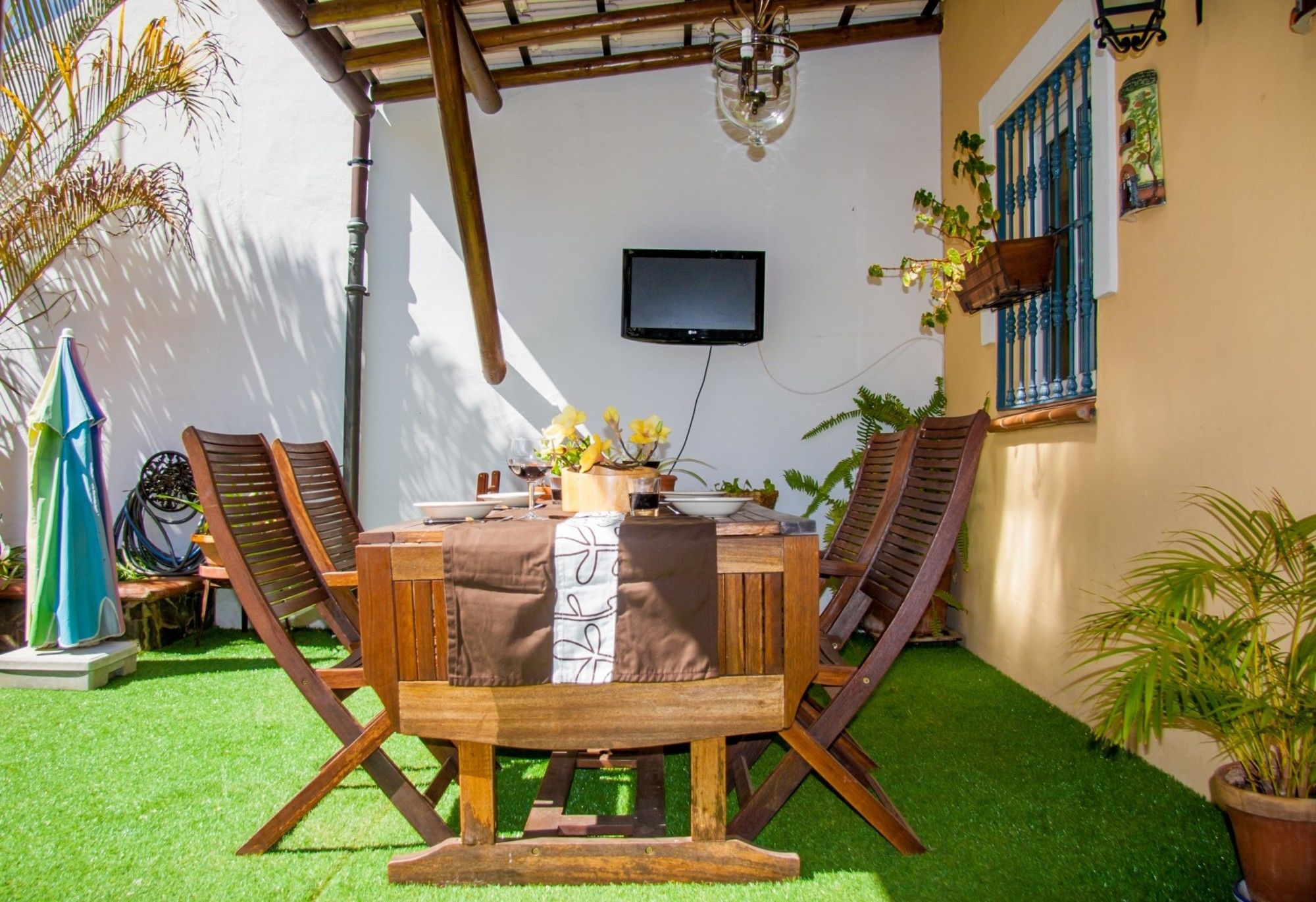 1096 Villa Mirto